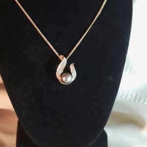 Black Pearl pendant